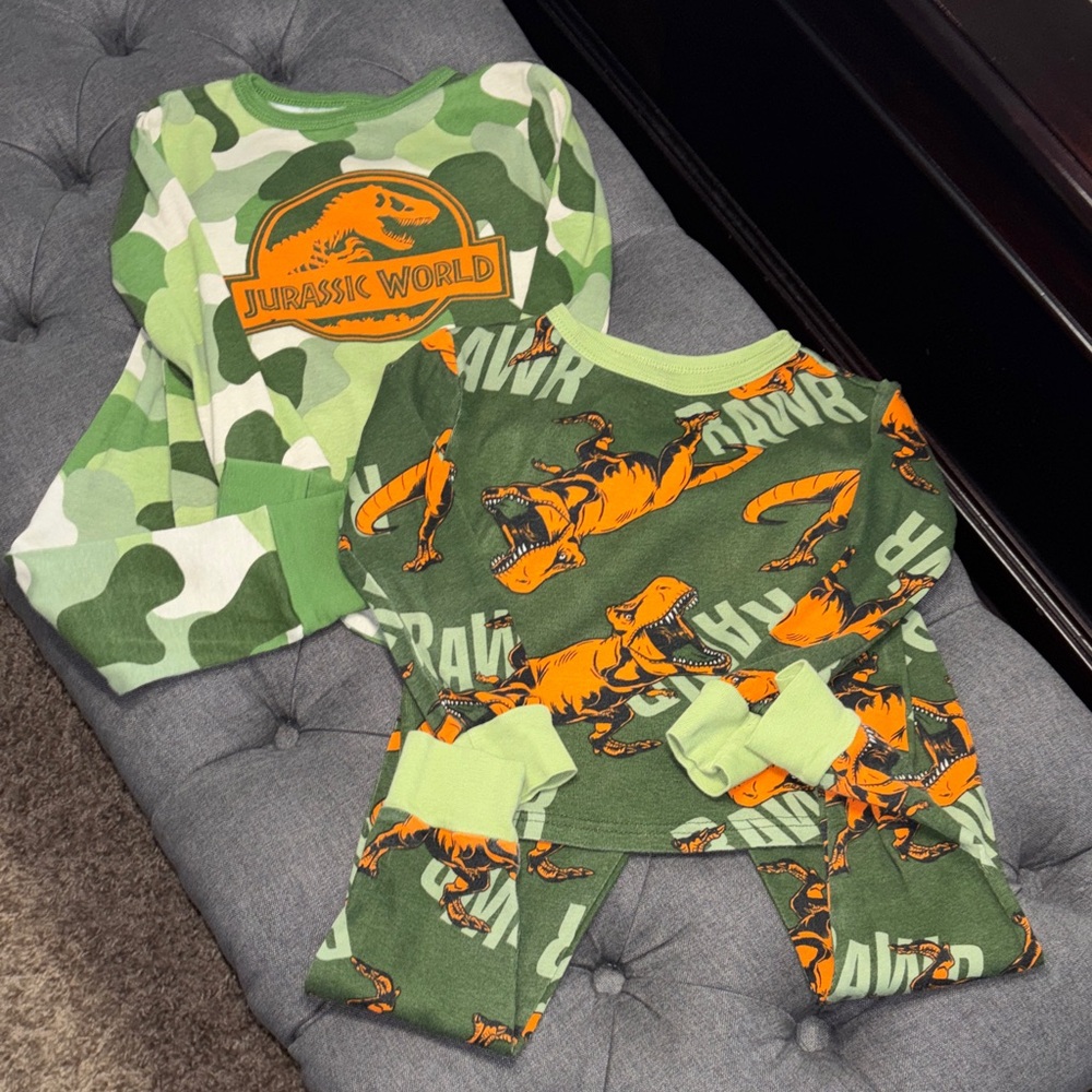 Jurassic World Dinosaur Pajama Set - Green and Orange